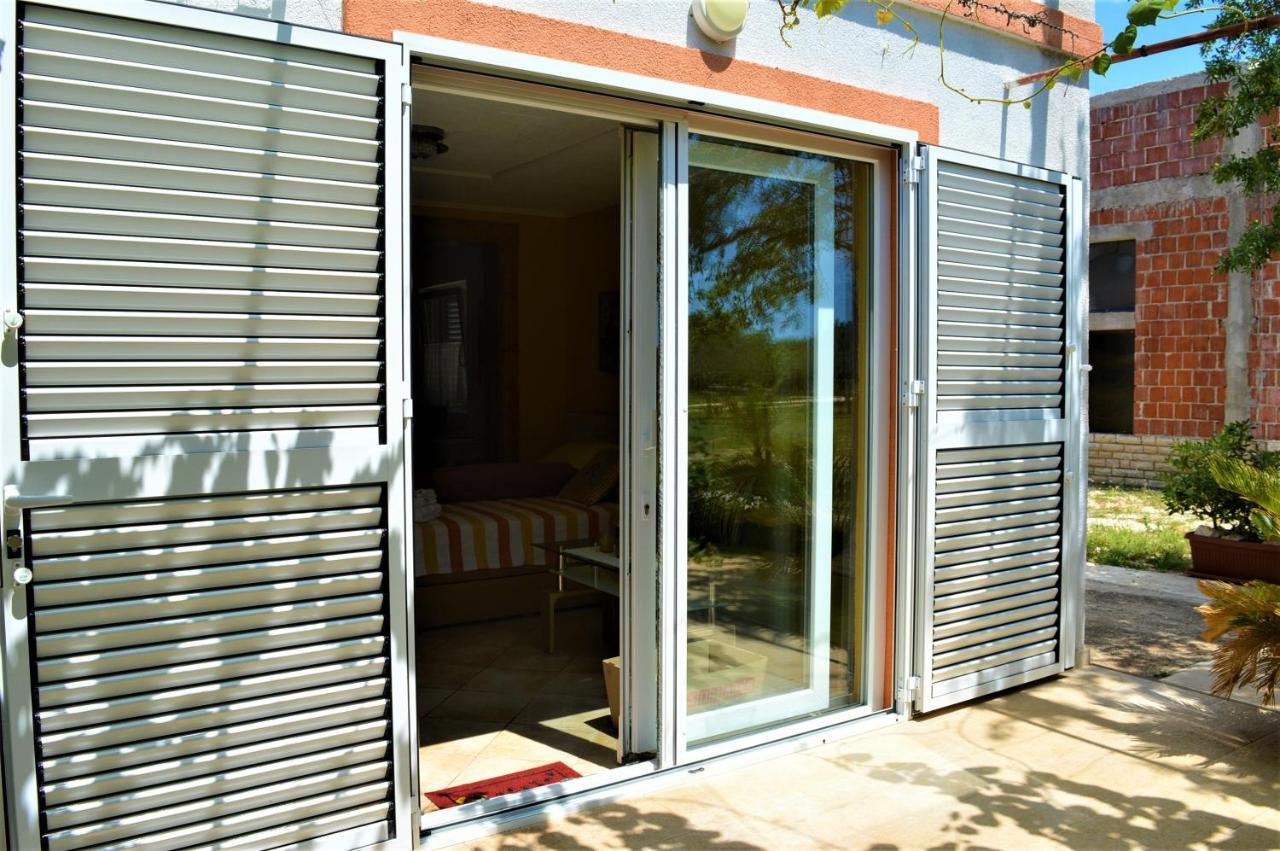 Studio Apartments Luka Biograd - Benkovac Eksteriør billede