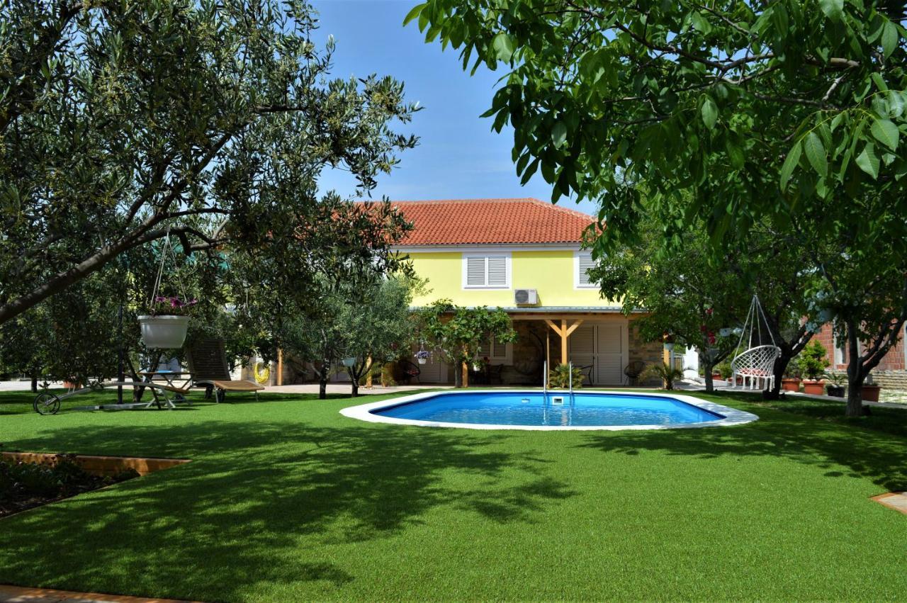 Studio Apartments Luka Biograd - Benkovac Eksteriør billede