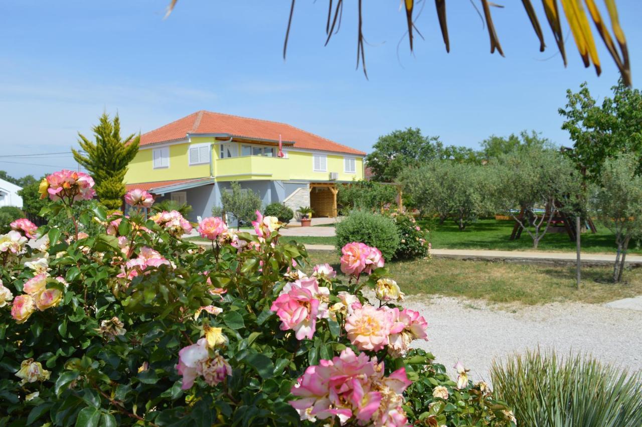 Studio Apartments Luka Biograd - Benkovac Eksteriør billede