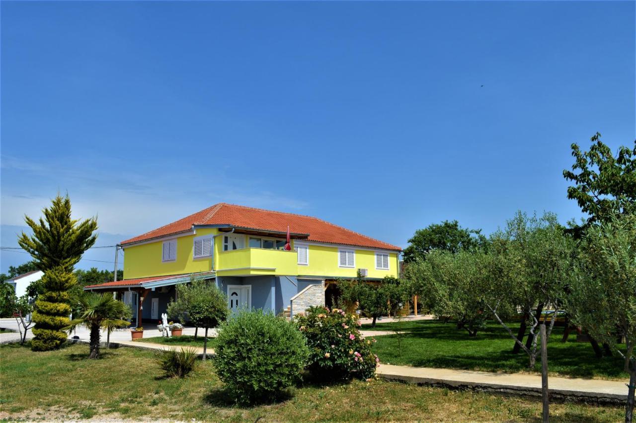 Studio Apartments Luka Biograd - Benkovac Eksteriør billede