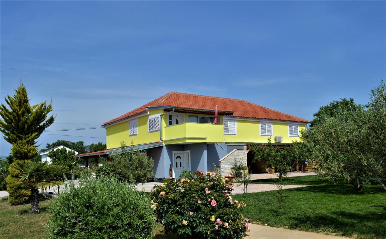 Studio Apartments Luka Biograd - Benkovac Eksteriør billede